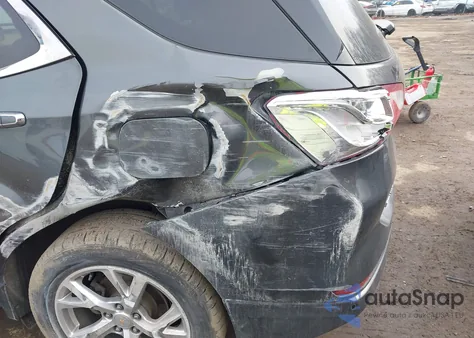 2019 Chevrolet Equinox Premier z USA, uszkodzony, nr VIN 3GNAXXEV4KS588565